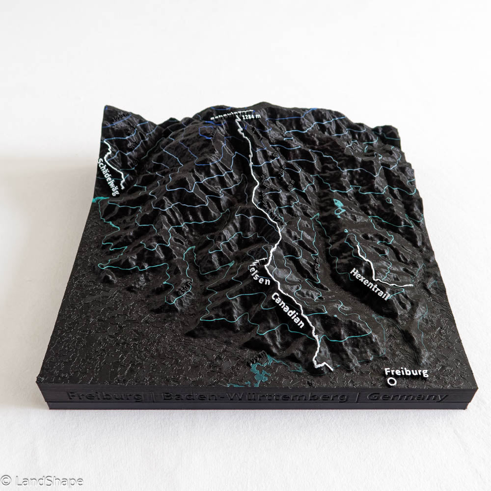 Produktfoto des Badish Moon Rising-Trail Geländereliefs in Charcoal Black von vorn