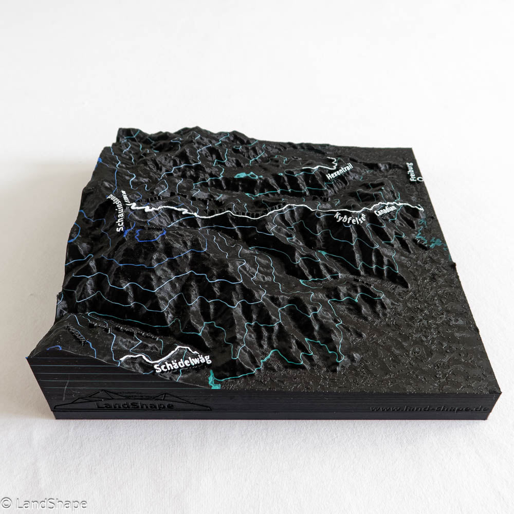 Produktfoto des Badish Moon Rising-Trail Geländereliefs in Charcoal Black von rechts