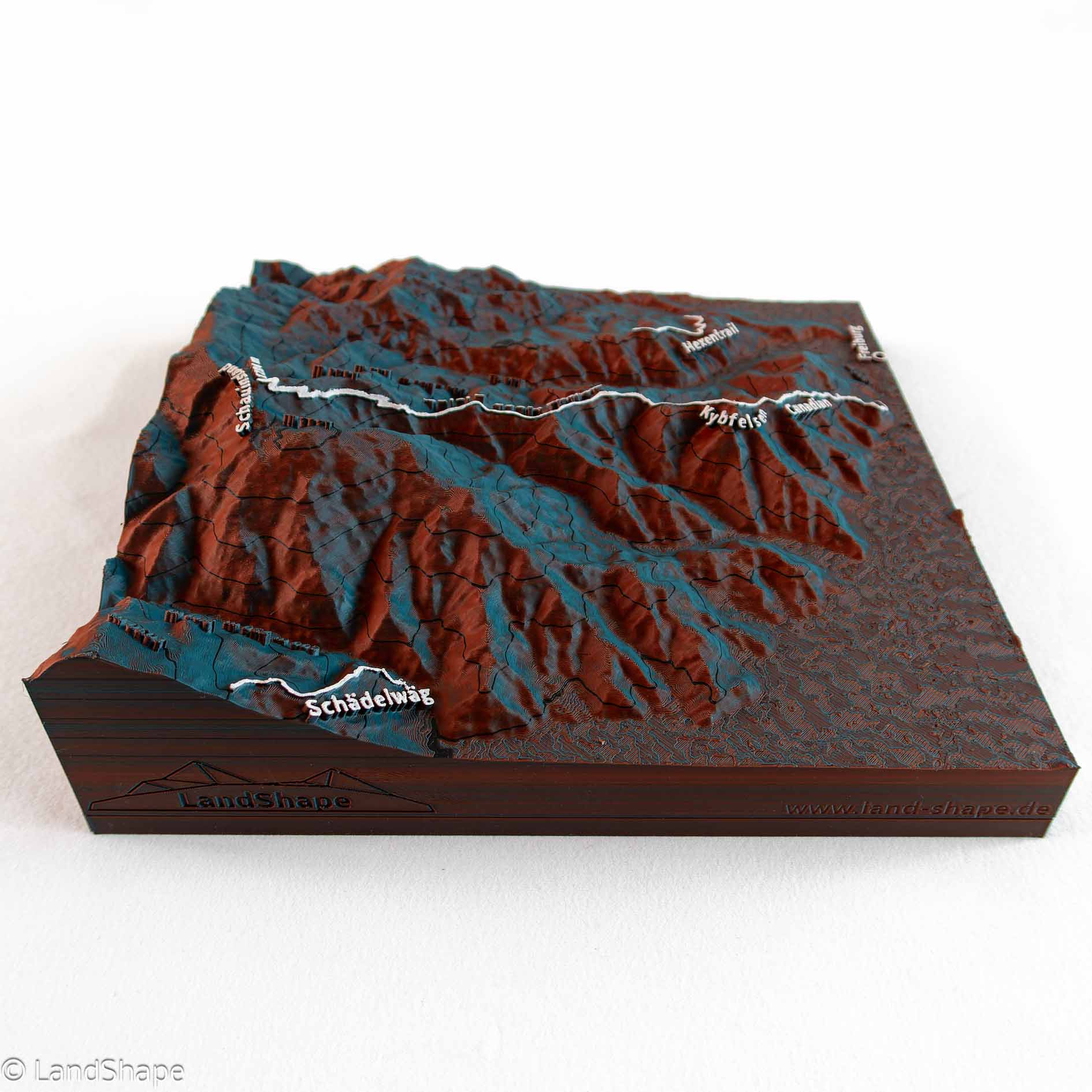 Produktfoto des Badish Moon Rising-Trail Geländereliefs in Ocean Red von links