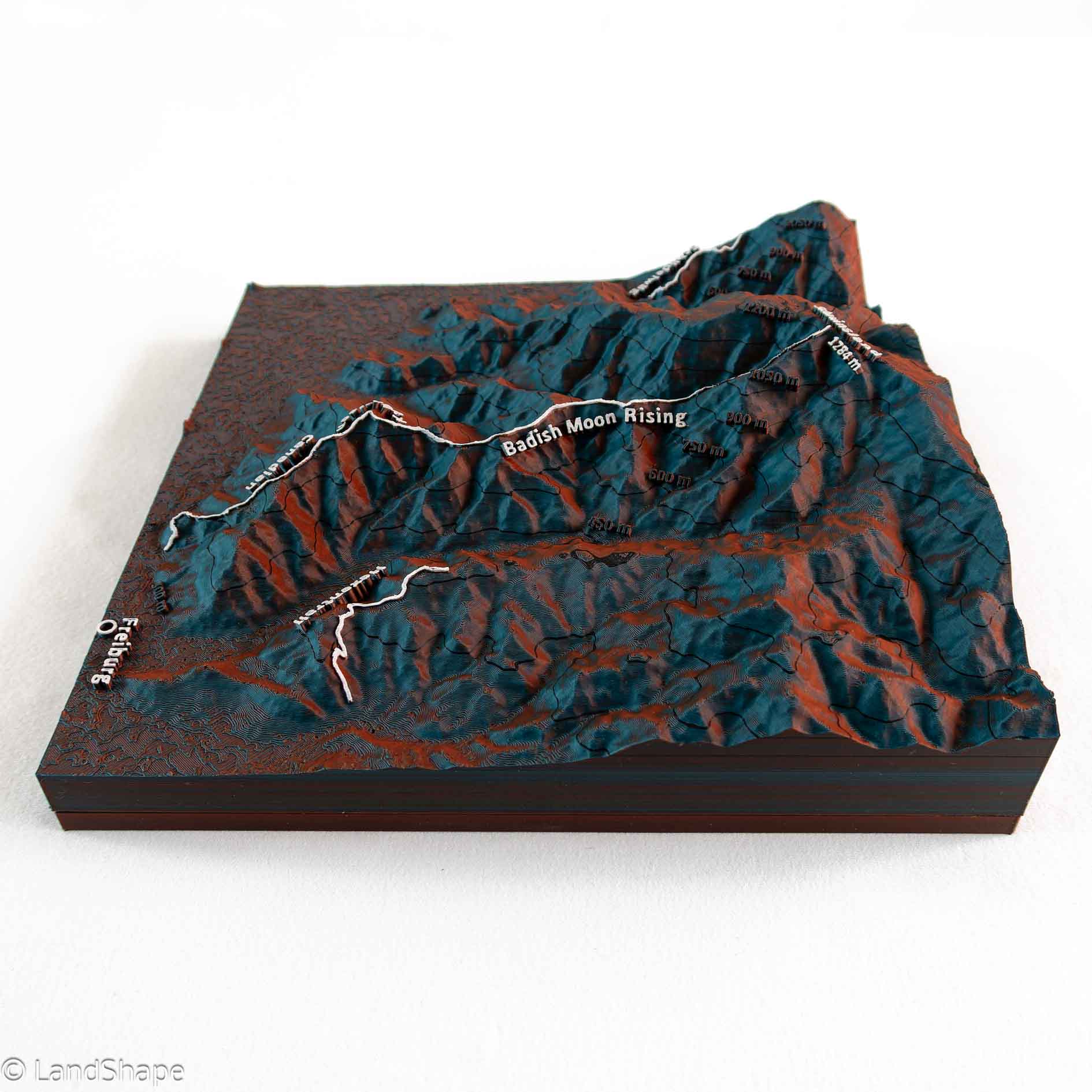 Produktfoto des Badish Moon Rising-Trail Geländereliefs in Ocean Red von rechts