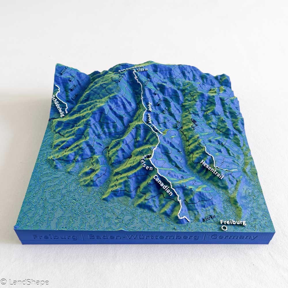 Produktfoto des Badish Moon Rising-Trail Geländereliefs in Velvet Green von vorn