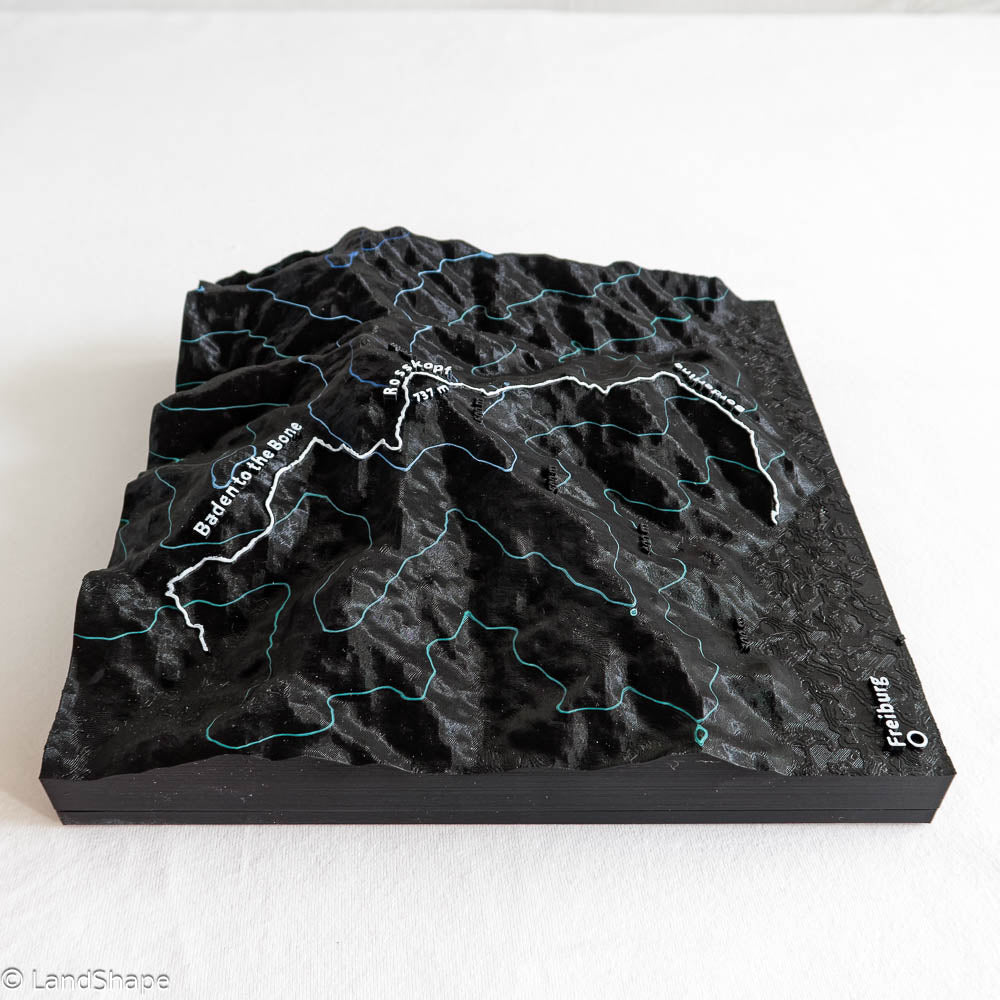 Produktfoto des Borderline-Trail Geländereliefs in Charcoal Black von rechts