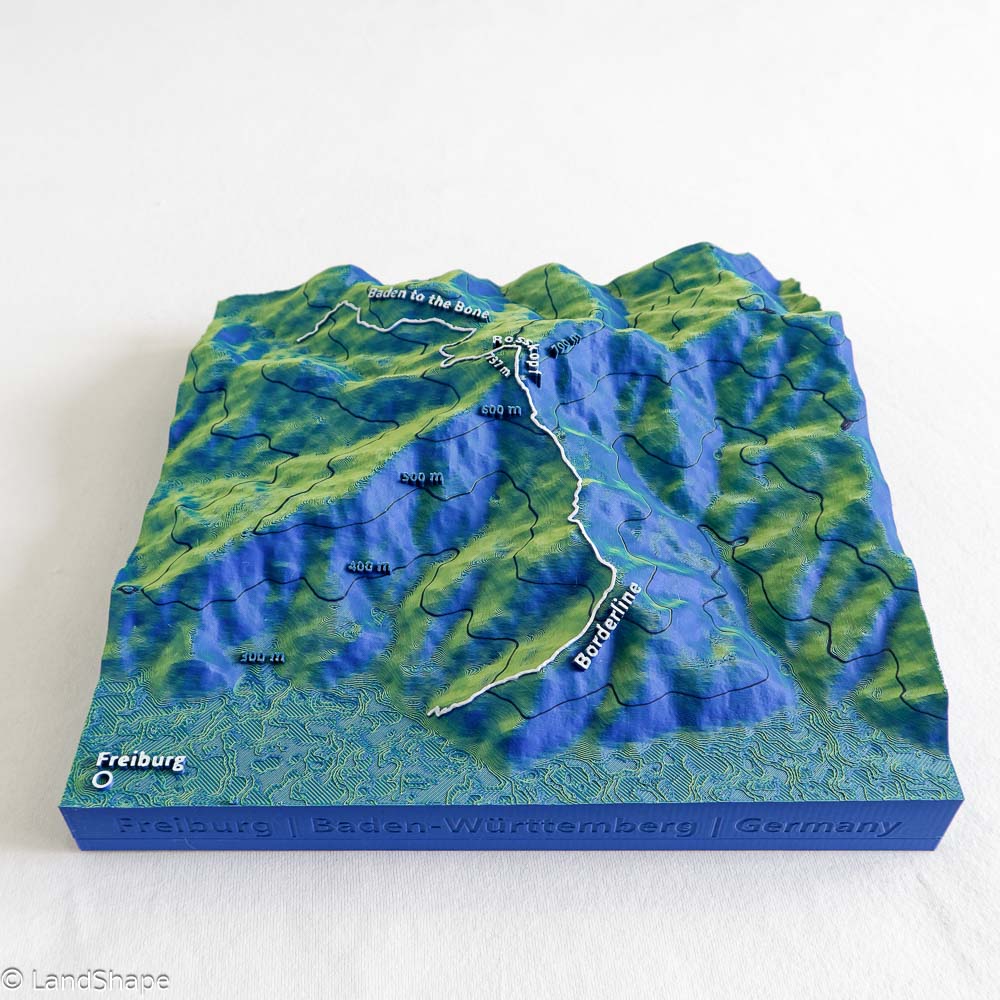 Produktfoto des Borderline-Trail Geländereliefs in Velvet Green von vorn