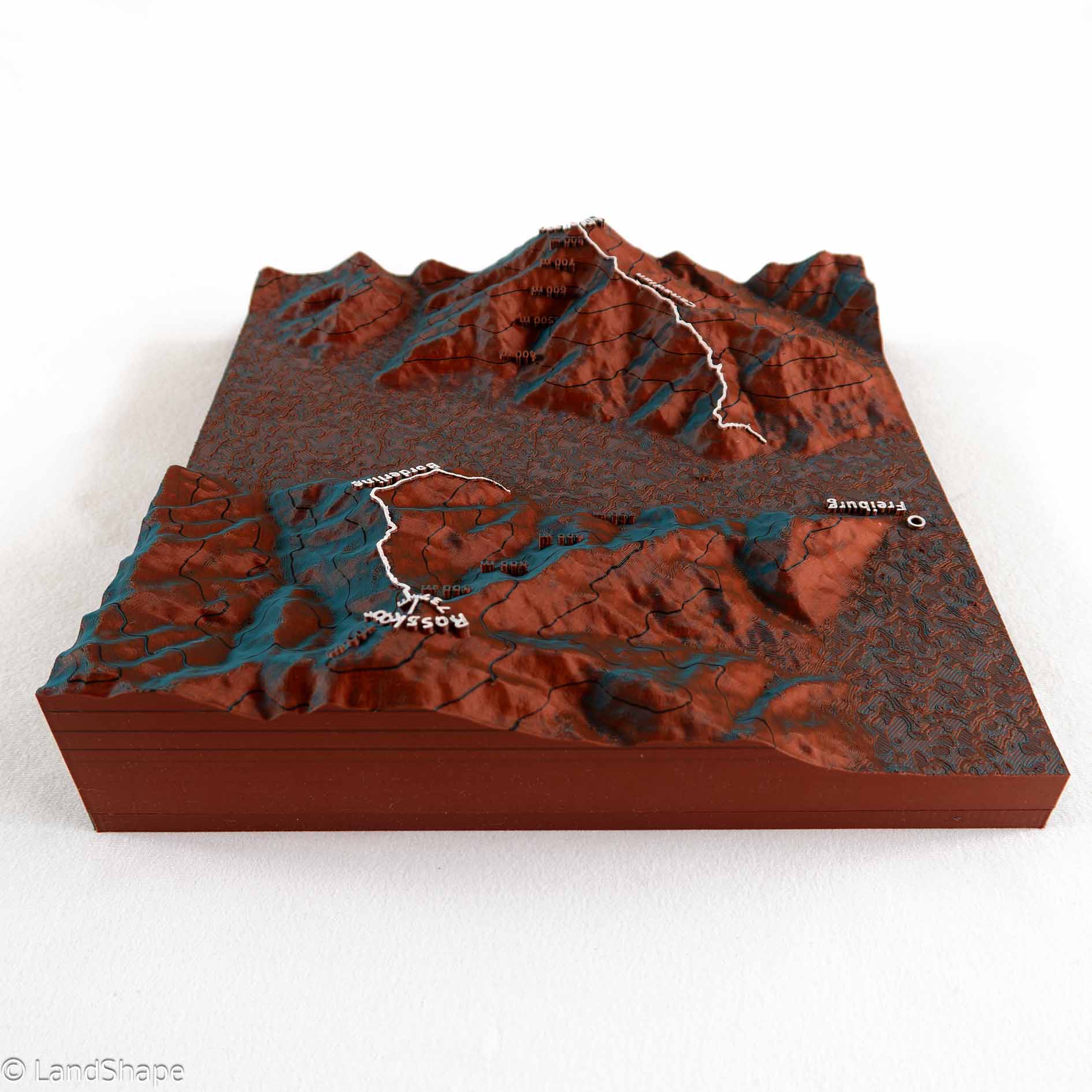 Produktfoto des Canadian-Borderline Geländereliefs in Ocean-Red von hinten