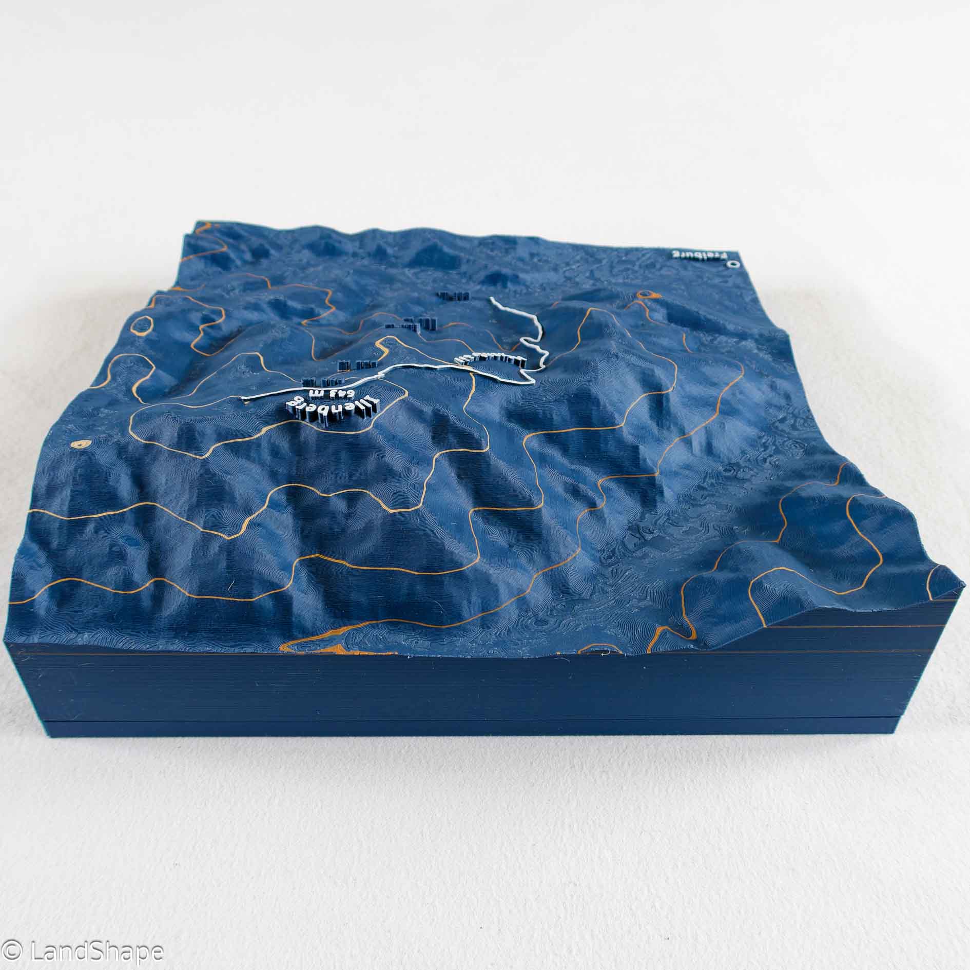 Produktfoto des Hexentrail Geländereliefs in Navy Blue von hinten