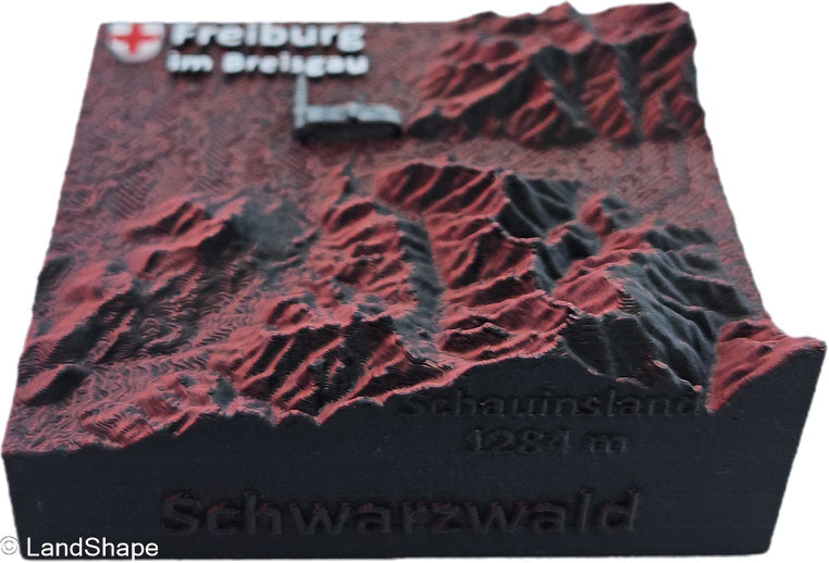 LandShape Freiburg Dekomagnet Dark Red – Schrägansicht Schauinsland Dreisamtal Münster-Highlight | LandShape