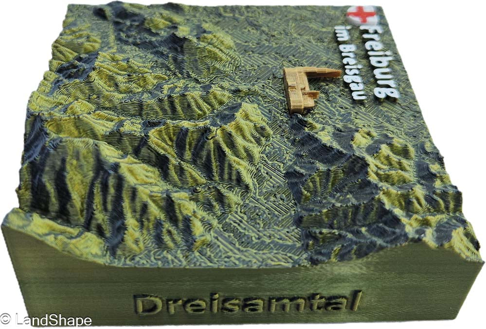 LandShape Freiburg Dekomagnet Moss Metallic – Rechte Seitenansicht Freiburg Relief mit Münsterakzent | LandShape